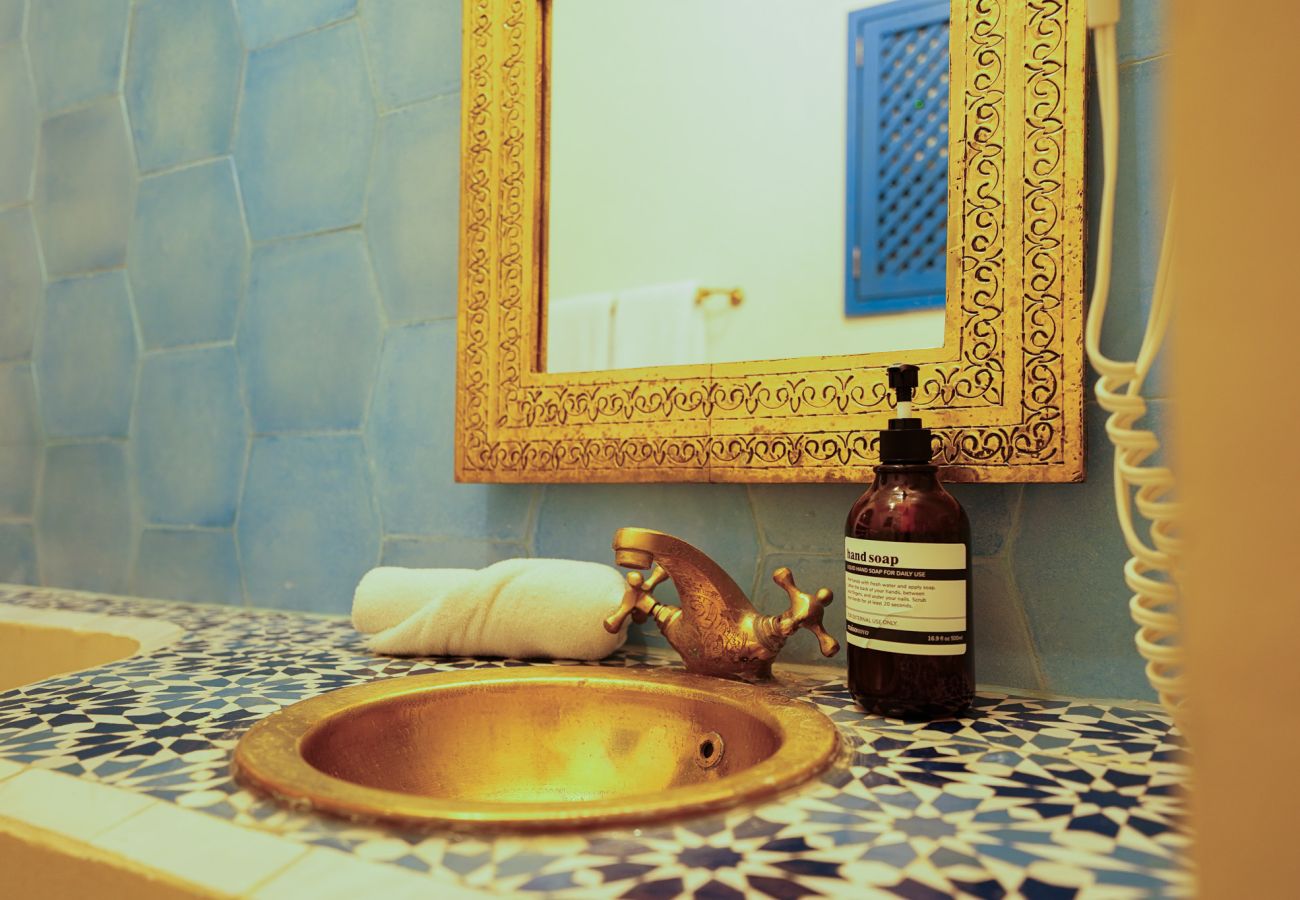 Rent by room in Ciudad de Panamá - Moroccan House - Private Pool - Location - Rooftop M1