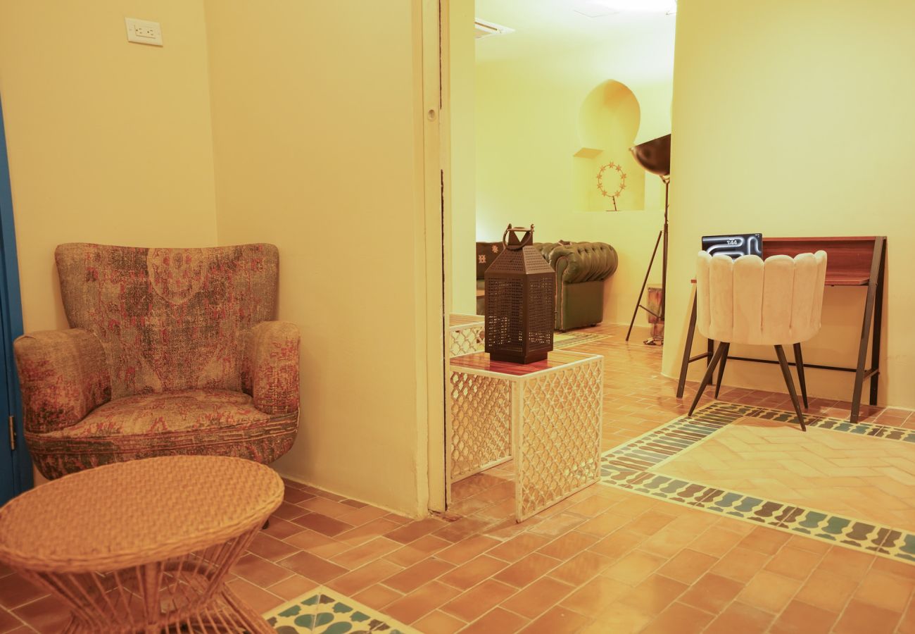 Rent by room in Ciudad de Panamá - Moroccan House - Private Pool - Location - Rooftop M1