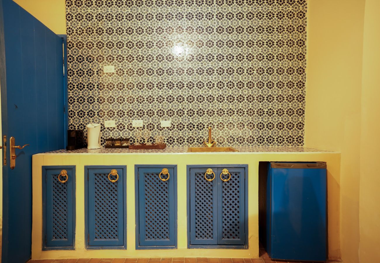 Rent by room in Ciudad de Panamá - Moroccan House - Private Pool - Location - Rooftop M1