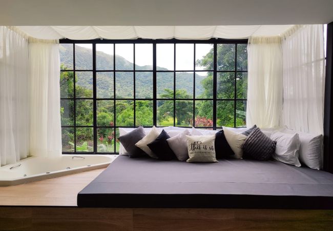 Apartment in Valle de Anton - Greenscape 2BR Anton Valley BV4