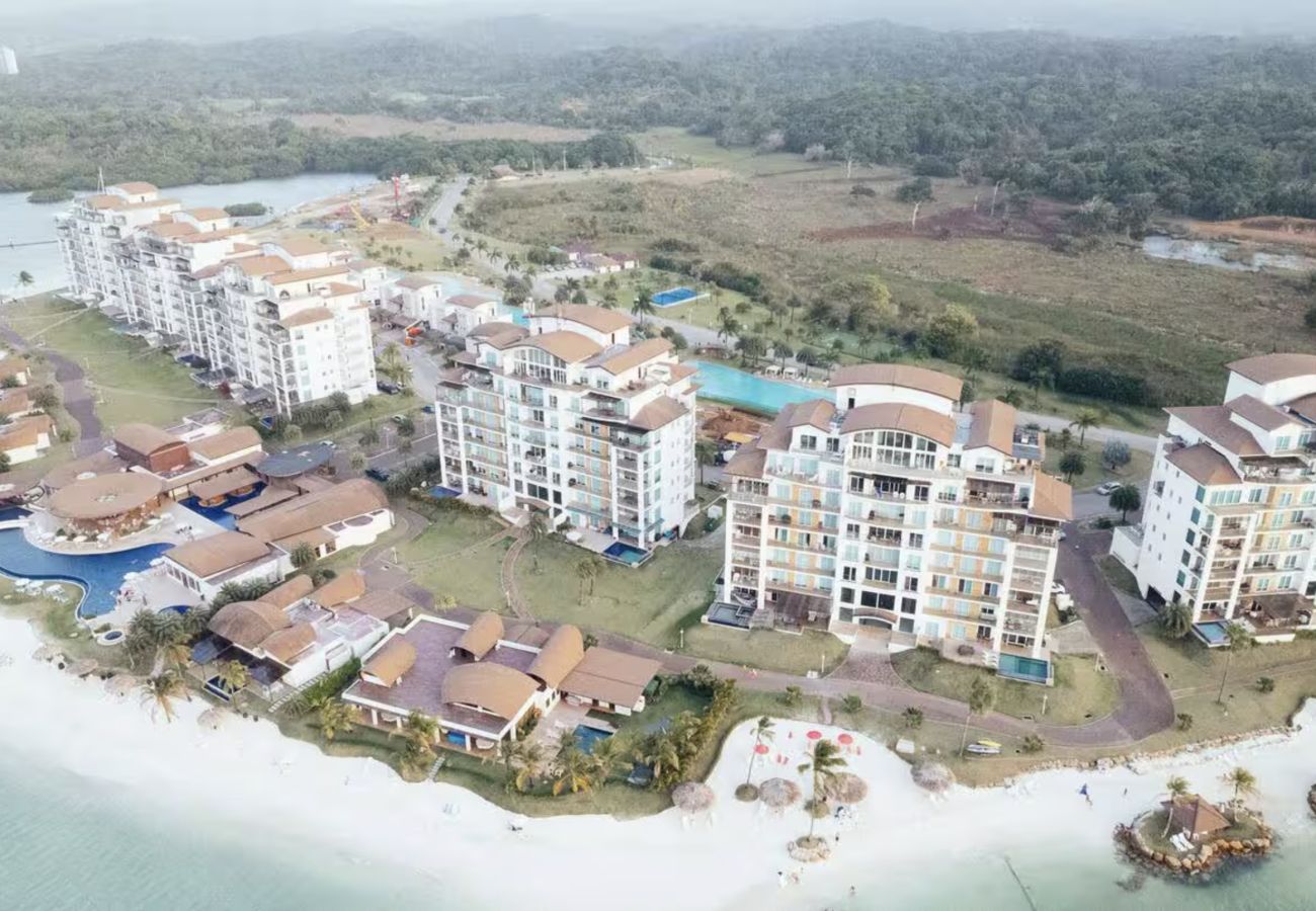 Apartment in Portobelo - 3BR Playa Escondida Resort - Family Friendly