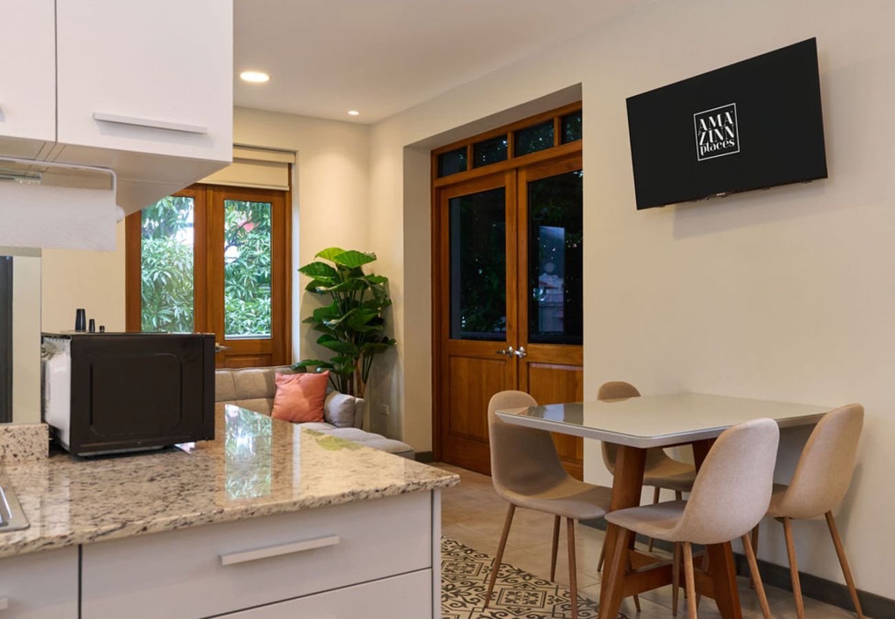 Studio in Ciudad de Panamá - Seaview Studio Beach Access F5