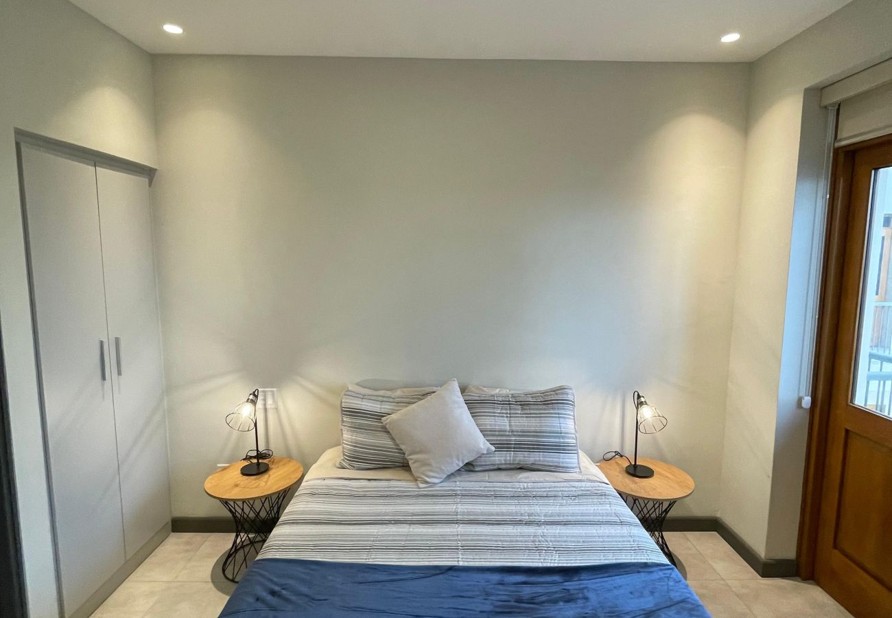 Studio in Ciudad de Panamá - 1BR Seaview and Beach Access F7