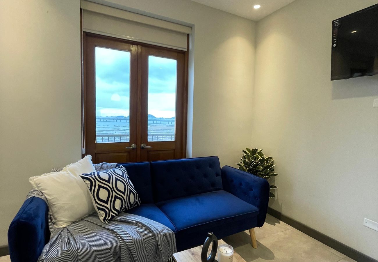 Studio in Ciudad de Panamá - 1BR Seaview and Beach Access F7