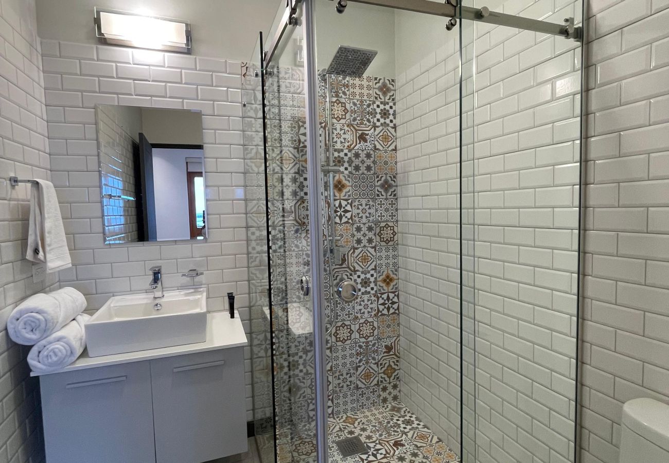 Studio in Ciudad de Panamá - 1BR Seaview and Beach Access F7