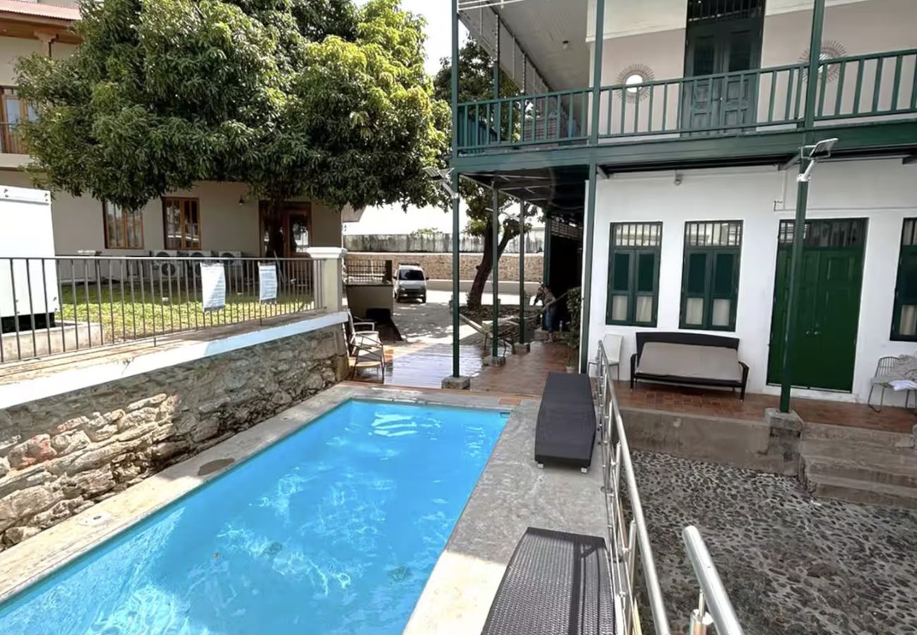 Studio in Ciudad de Panamá - 1BR Seaview and Beach Access F7