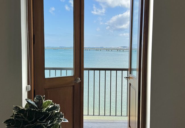 Studio in Ciudad de Panamá - 1BR Seaview and Beach Access F8