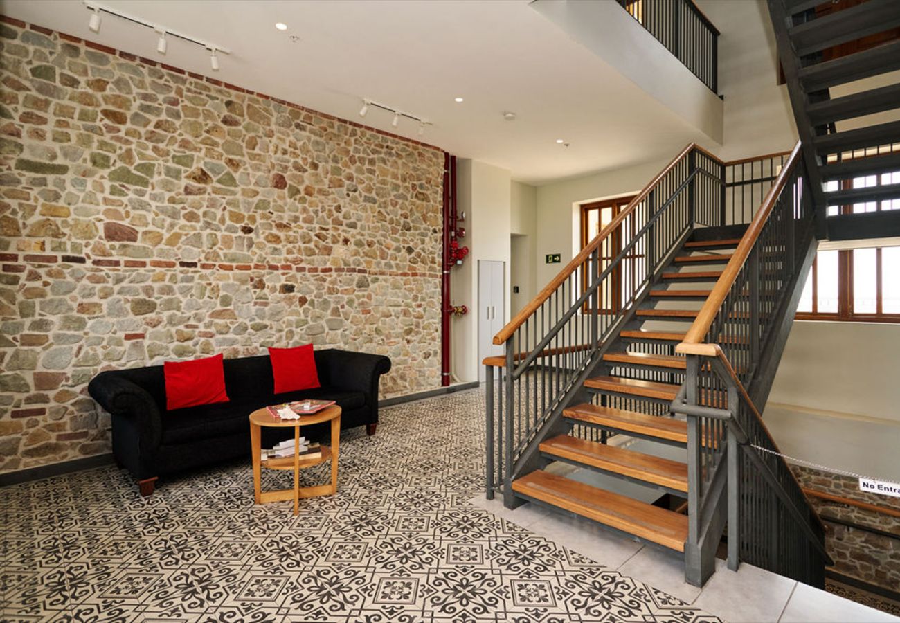 Apartment in Ciudad de Panamá - 1BR Seaview Beach Access F9