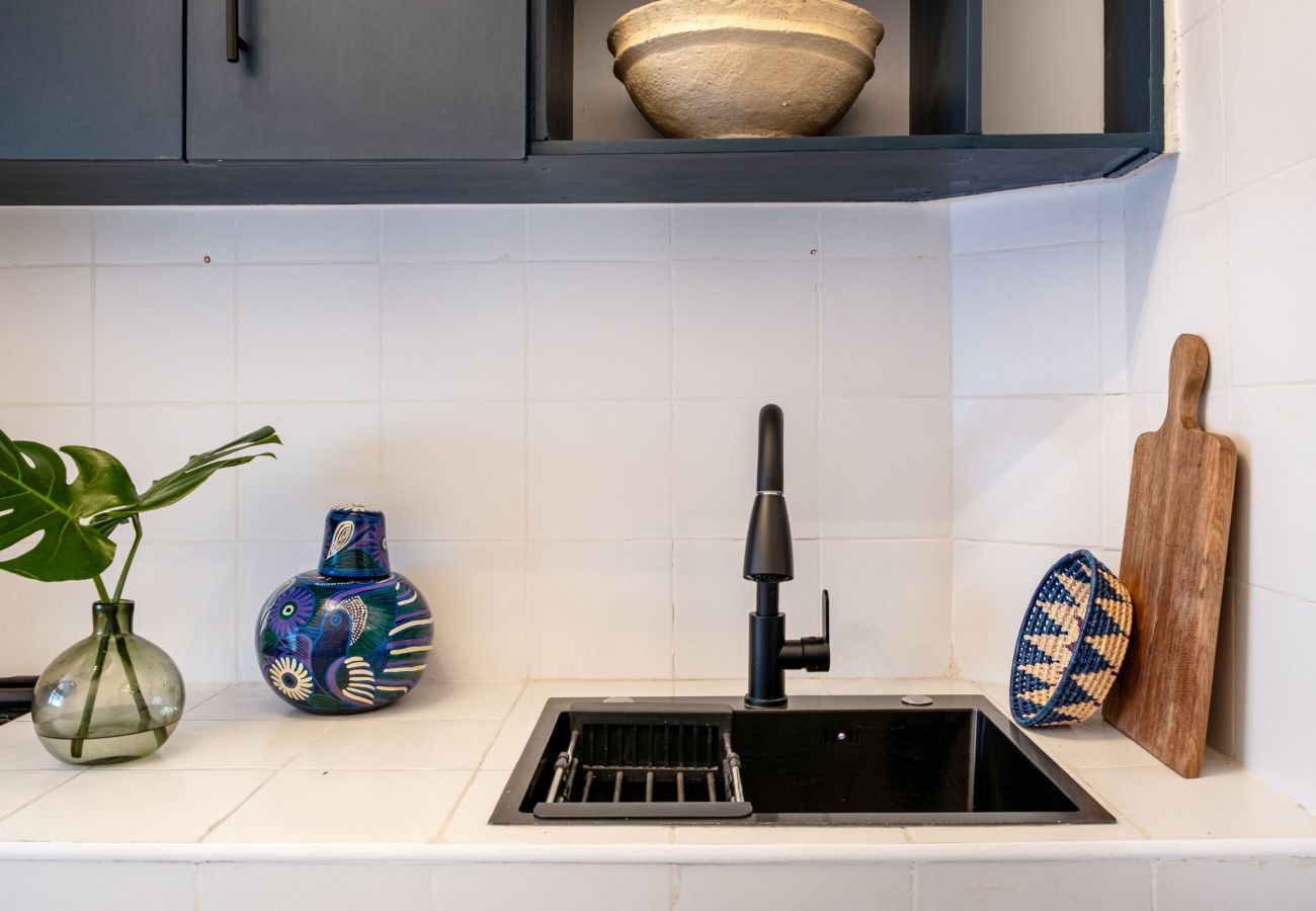 Apartment in Ciudad de México - Stylish Central Apartment with 2 Bedrooms AO-26