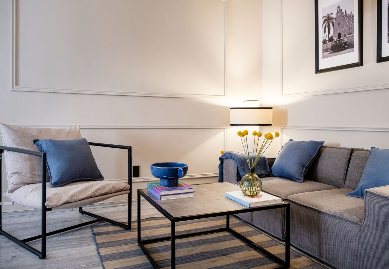 Apartment in Ciudad de México - Stylish Central Apartment with 2 Bedrooms AO-26
