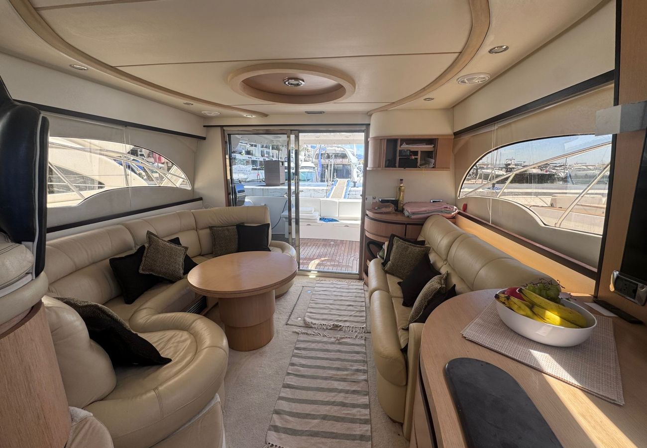 Boat in Marbella - Incredible Yacht in Puerto Banus