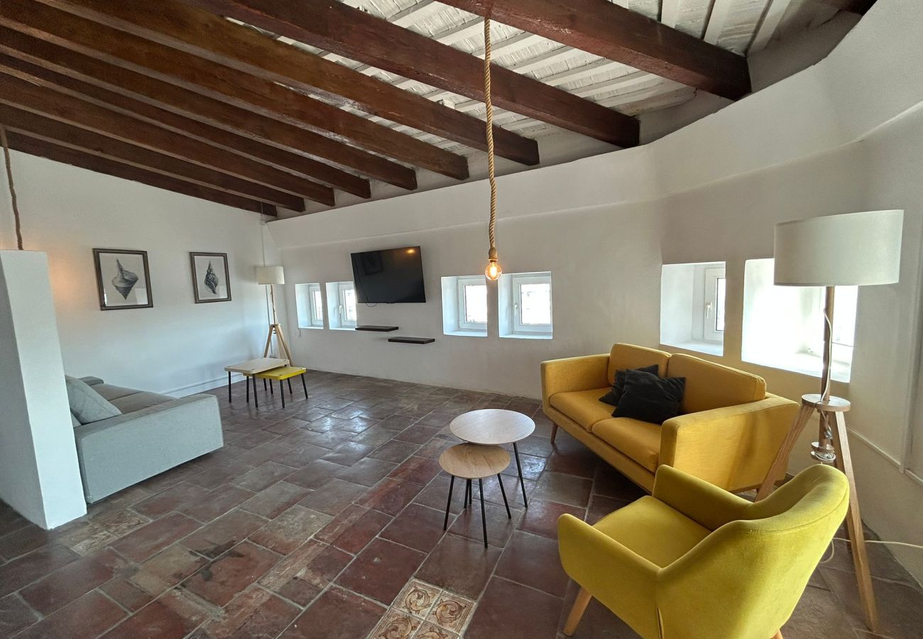 Aparthotel in Valencia / València - Amazing 2 bedroom Atic - C5
