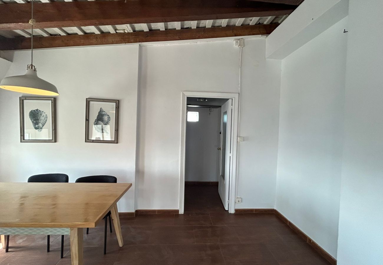 Aparthotel in Valencia / València - Amazing 2 bedroom Atic - C5