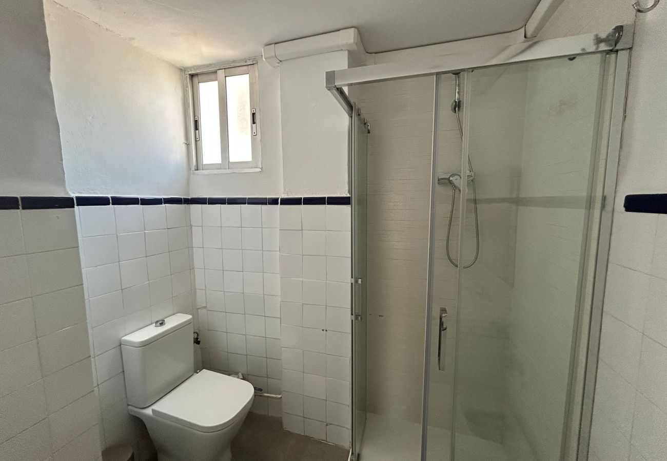 Aparthotel in Valencia / València - Amazing 2 bedroom Atic - C5