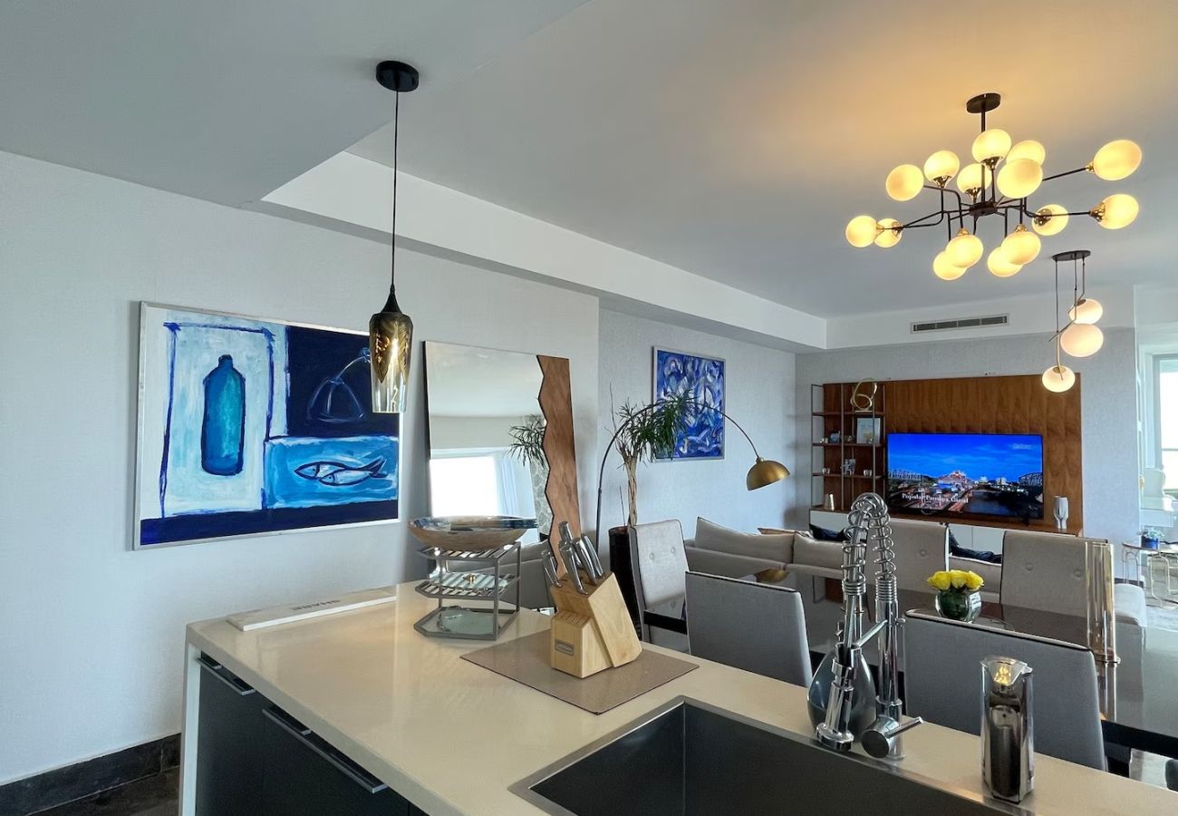 Apartment in Ciudad de Panamá - 2BR/AP PH Yoo 44i – Apartment with Ocean View