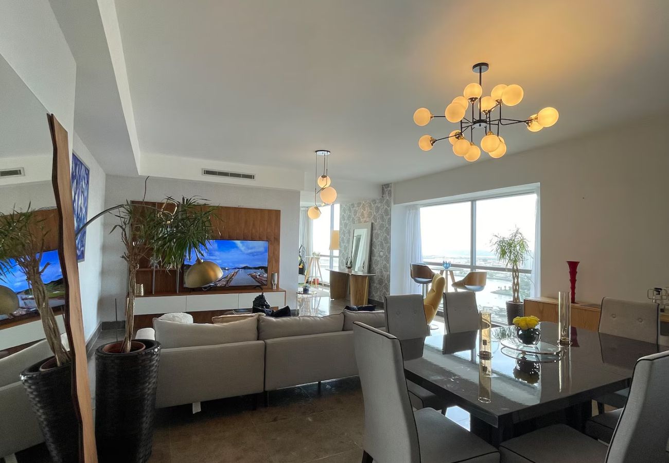 Apartment in Ciudad de Panamá - 2BR/AP PH Yoo 44i – Apartment with Ocean View