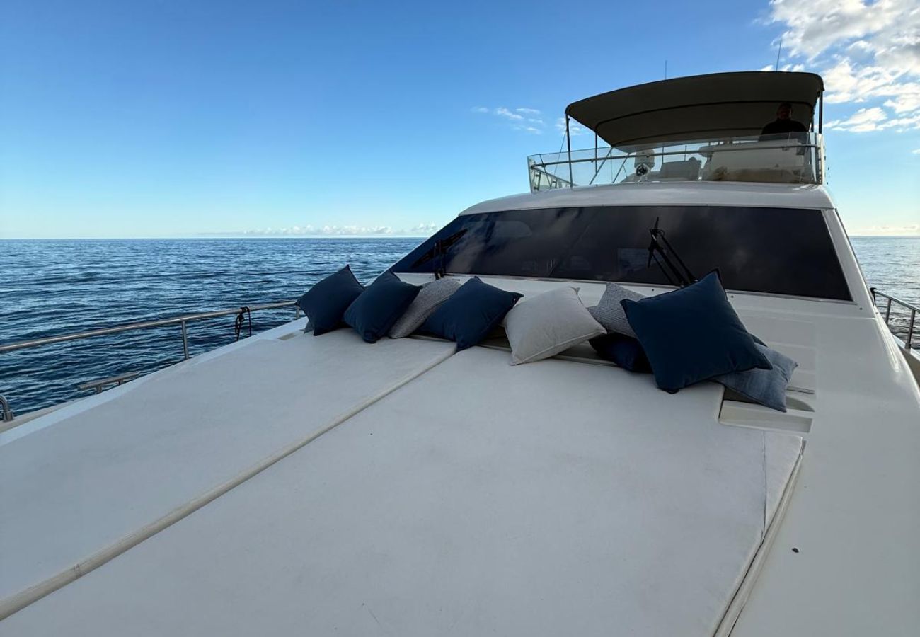 Boat in Marbella - Exclusive luxury yacht