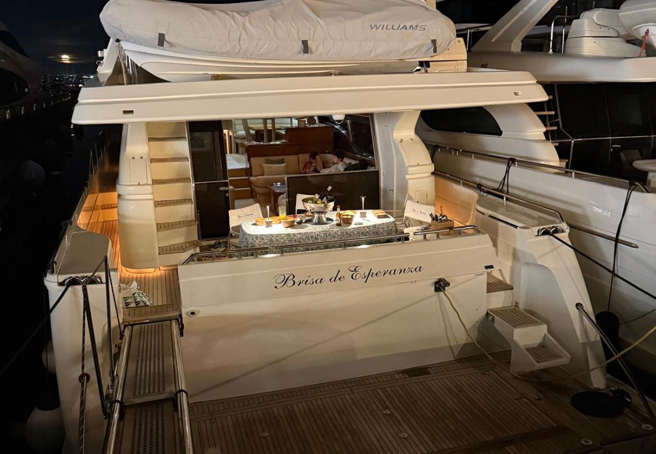 Boat in Marbella - Exclusive luxury yacht