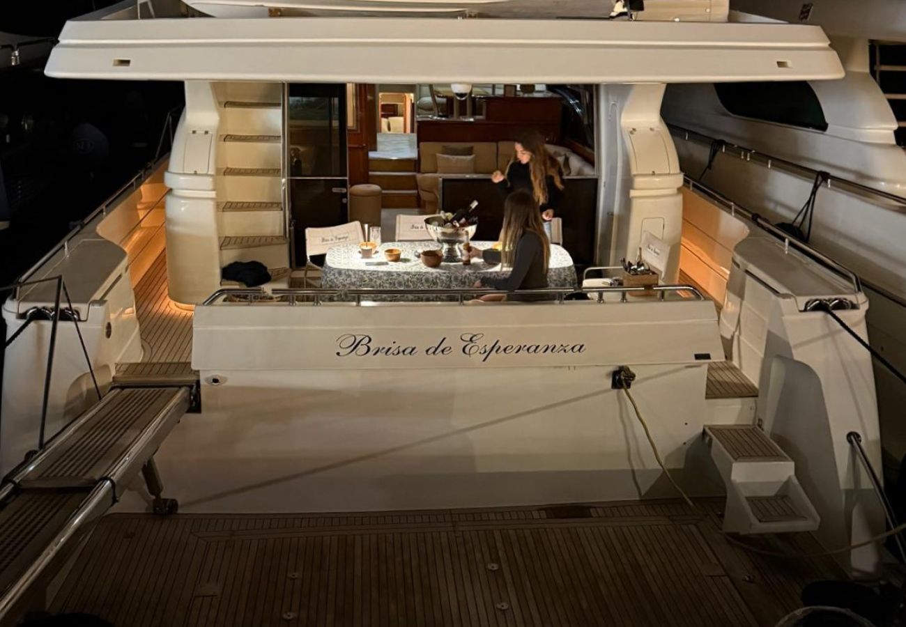 Boat in Marbella - Exclusive luxury yacht