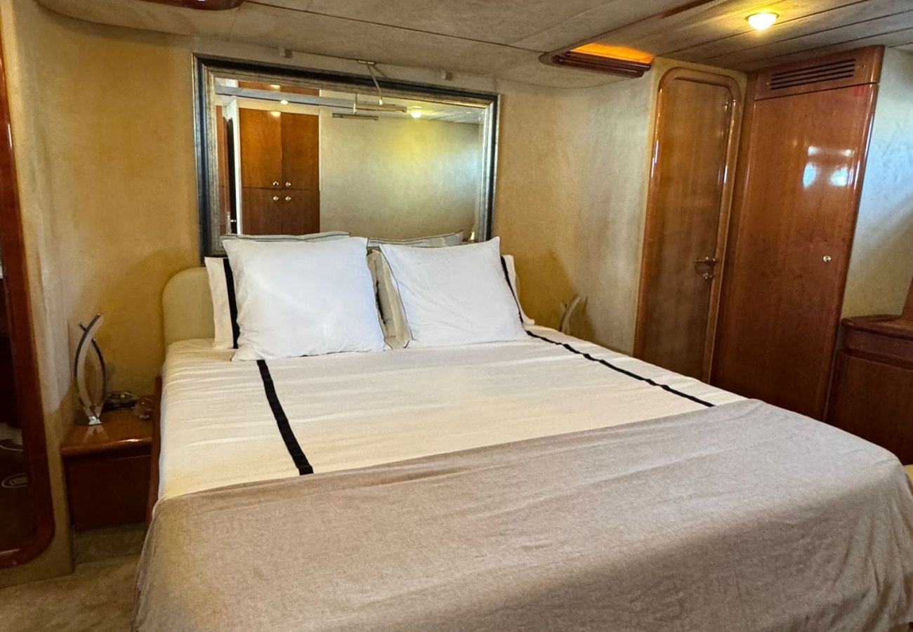 Boat in Marbella - Exclusive luxury yacht