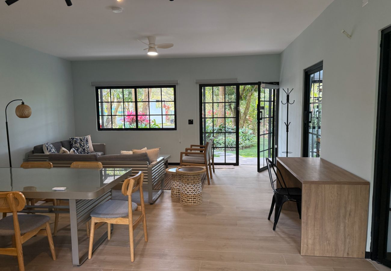 Apartment in Valle de Anton - Altavida Lodge · 2BR Apt with Garden & Pool · N7