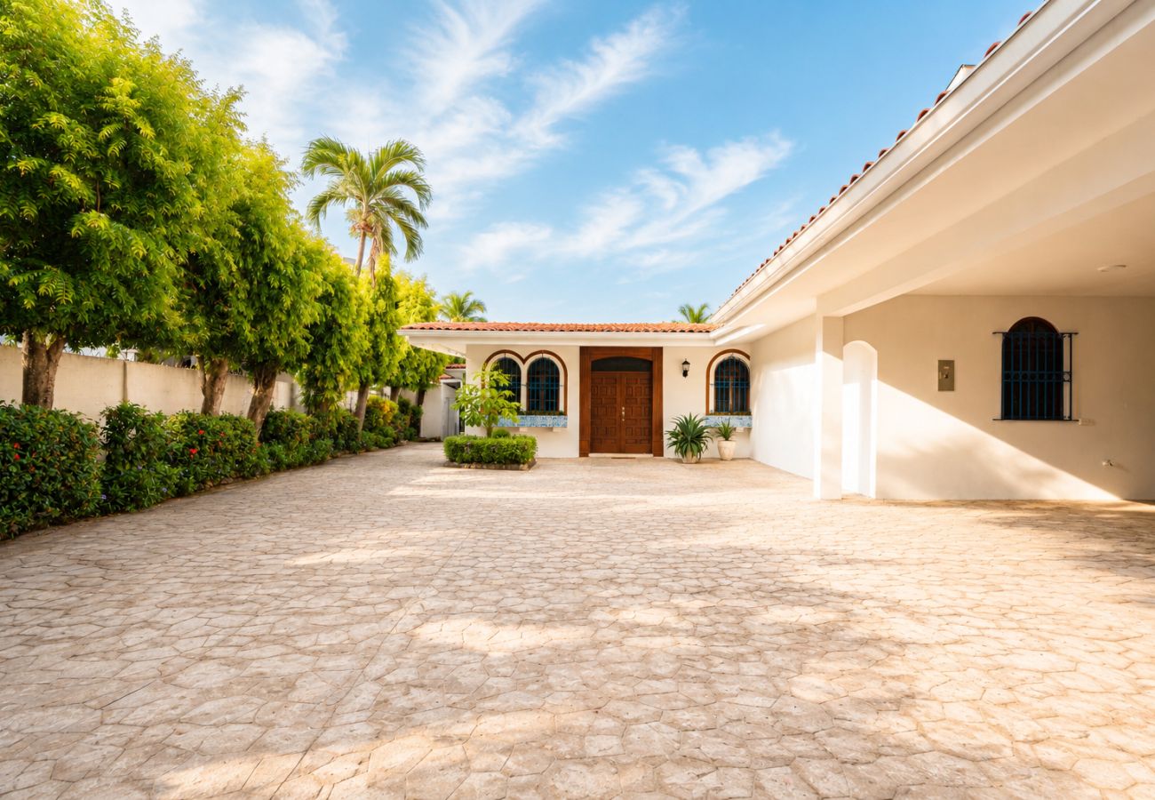 Villa in Ciudad de Panamá - Villa Stella del Mar | Pacific Serenity Hideaway